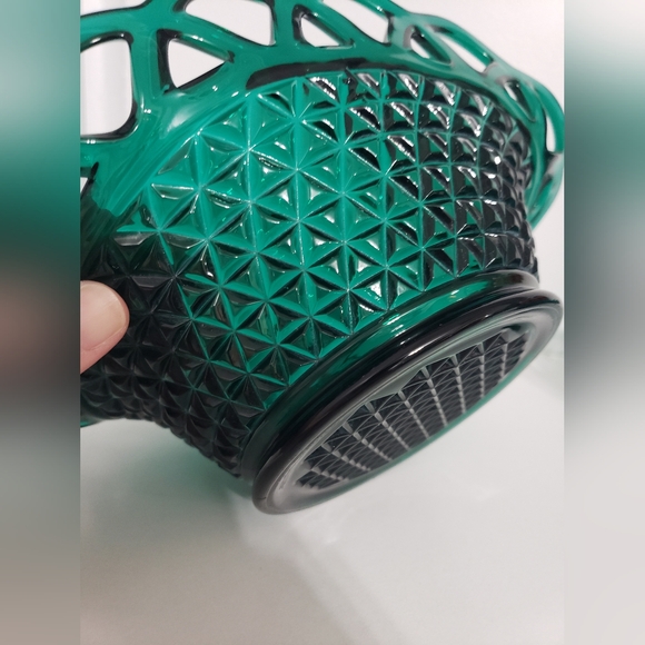 Imperial Glass  Green Laced Edge Diamond pattern bowls - Picture 6 of 10